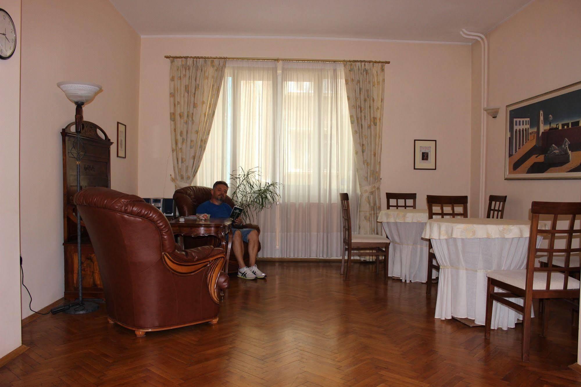 Casa Ferrari Bed & Breakfast Софія Екстер'єр фото