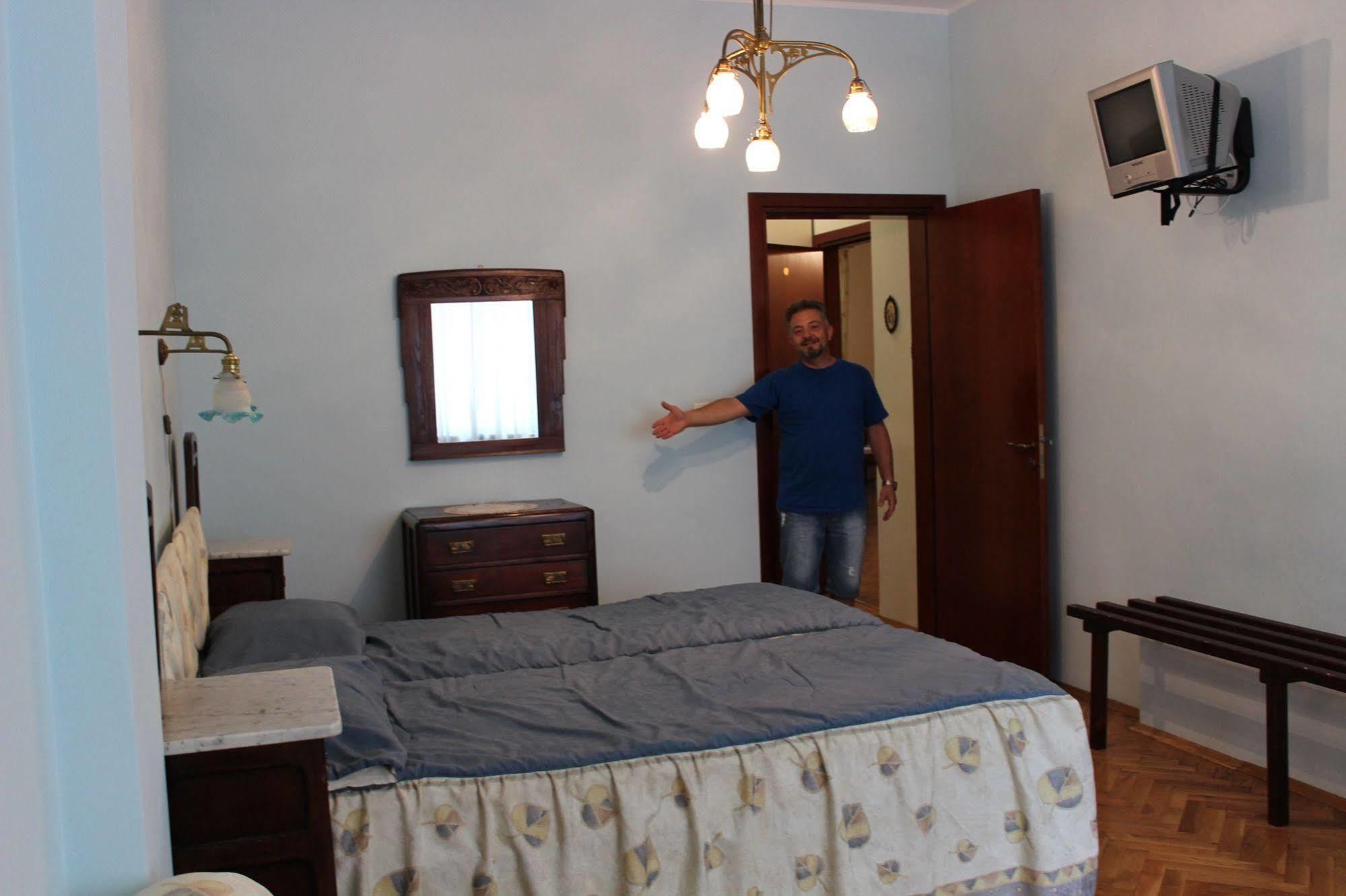 Casa Ferrari Bed & Breakfast Софія Екстер'єр фото