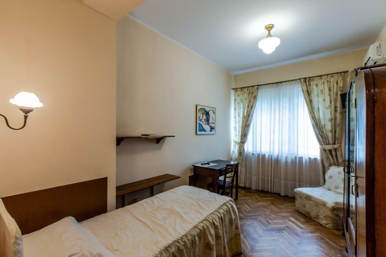 Casa Ferrari Bed & Breakfast Софія Екстер'єр фото